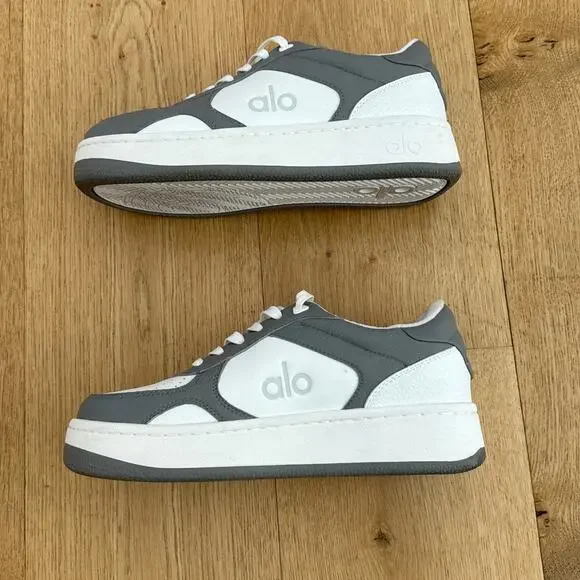 Alo Yoga Sneakers Recovery Mode Size US7 White Gray - Picture 4 of 9